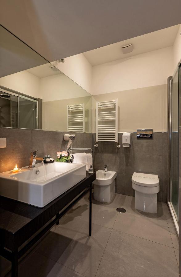 Tula Inn Roma Ngoại thất bức ảnh